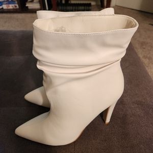 Off white leather bootie - size 9